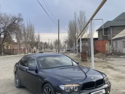 BMW 745 2001 года за 3 000 000 тг. в Алматы