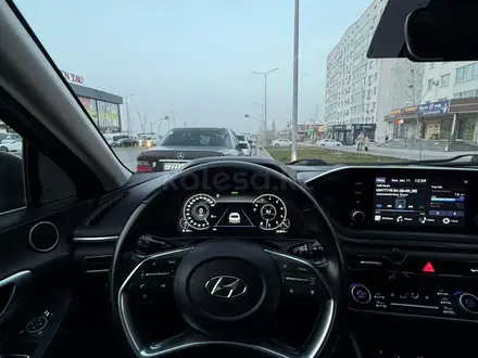 Hyundai Sonata 2020 года за 9 500 000 тг. в Шымкент – фото 8