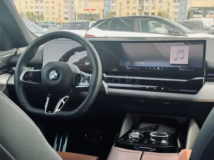 BMW 530 2024 года за 41 500 000 тг. в Алматы – фото 11