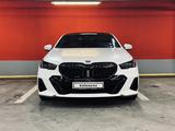 BMW 530 2024 года за 41 500 000 тг. в Алматы – фото 2