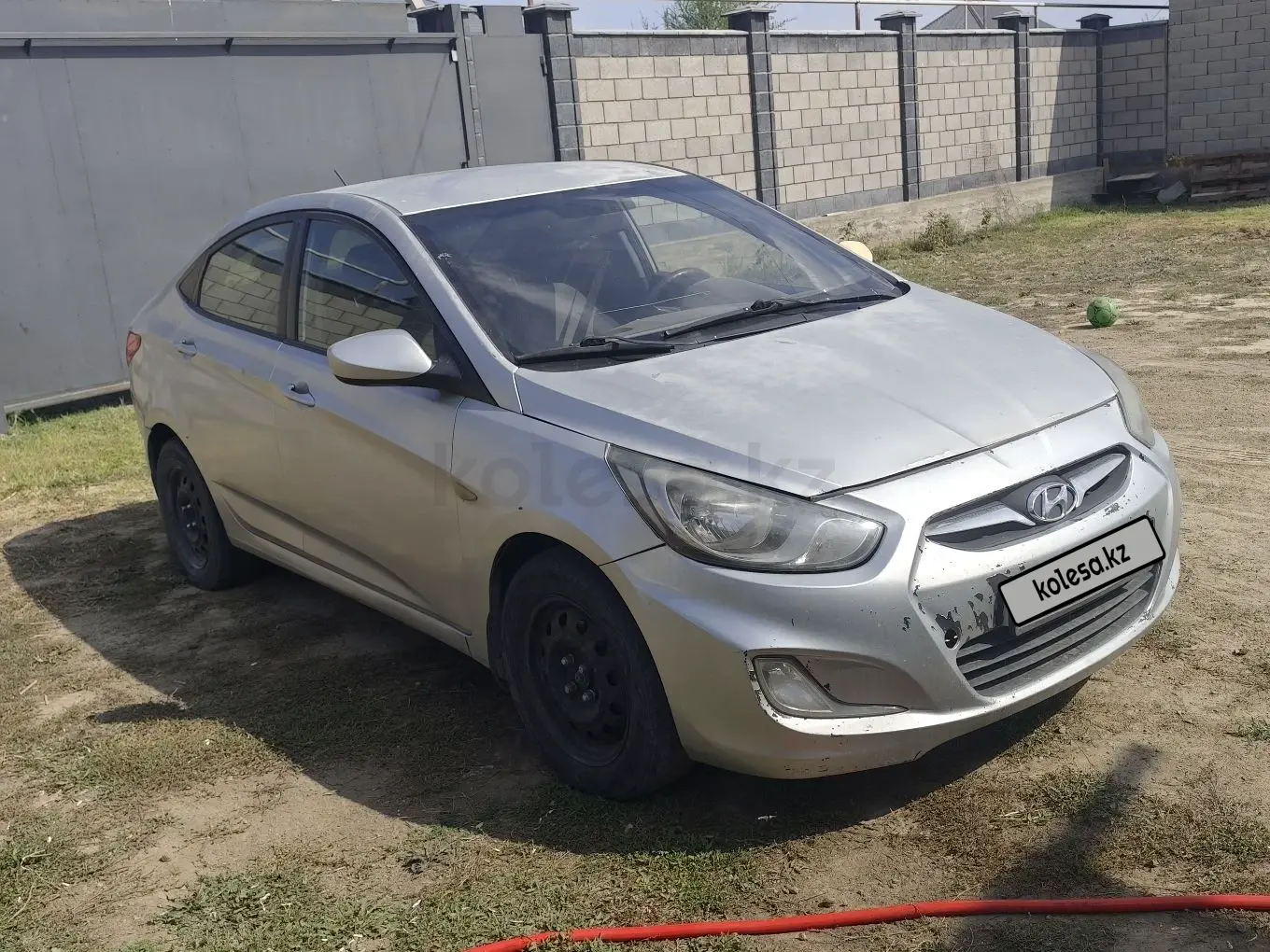 Hyundai Accent, 2011
