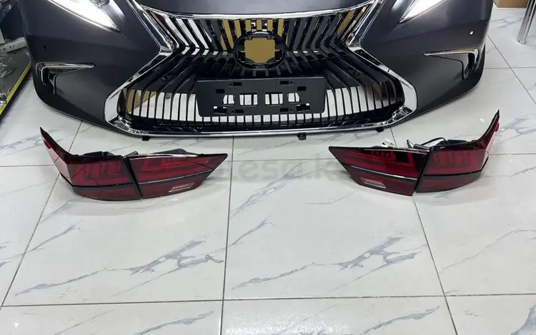 Фара передний Lexus ES 2016-2018 ORIGINAL за 400 000 тг. в Алматы
