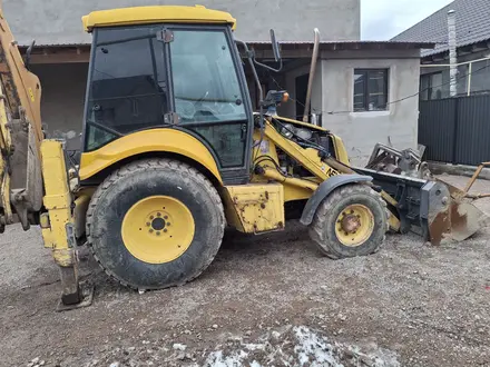 New Holland  LB110 2001 года за 10 000 000 тг. в Алматы – фото 3