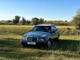 Mercedes-Benz E 200 1988 года за 750 000 тг. в Талдыкорган