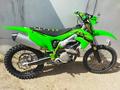 Kawasaki  KX 450 F 2022 годаүшін3 950 000 тг. в Павлодар