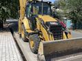 Caterpillar  428 2021 года за 43 500 000 тг. в Шымкент