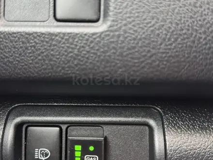Toyota Camry 2012 года за 7 890 000 тг. в Актобе – фото 10