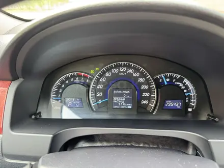 Toyota Camry 2012 года за 7 890 000 тг. в Актобе – фото 14