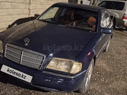 Mercedes-Benz C 180 1995 года за 1 540 000 тг. в Тараз – фото 14