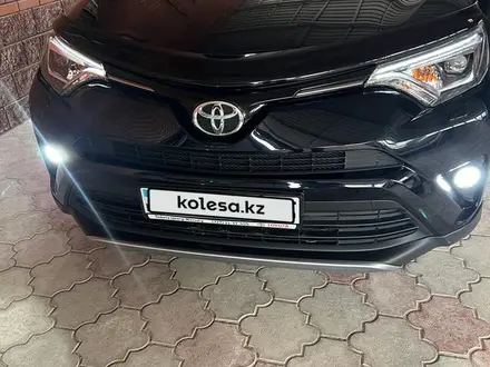 Toyota RAV4 2019 года за 13 500 000 тг. в Алматы – фото 10