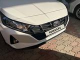 Hyundai i20 2023 года за 6 580 000 тг. в Алматы – фото 2
