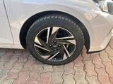 Hyundai i20 2023 года за 6 580 000 тг. в Алматы – фото 3