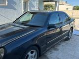 Mercedes-Benz E 320 2001 годаүшін2 200 000 тг. в Актау