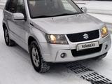 Suzuki Grand Vitara 2011 годаүшін5 700 000 тг. в Уральск