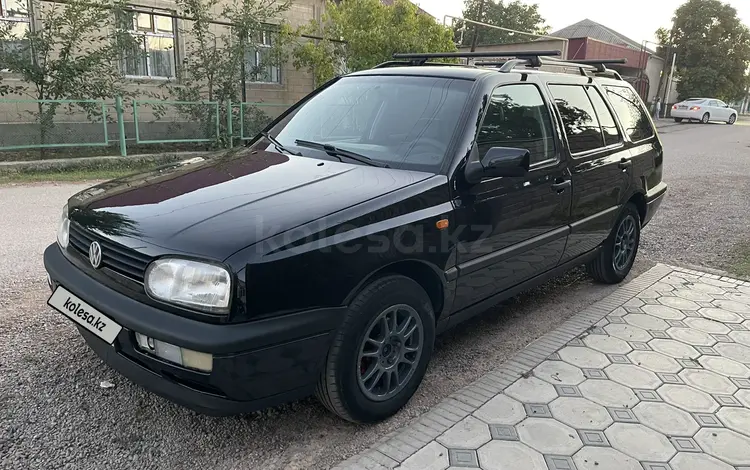 Volkswagen Golf 1999 годаүшін2 900 000 тг. в Алматы