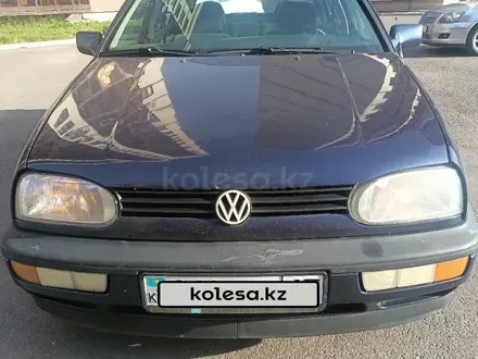 Volkswagen Golf 1994 года за 1 555 555 тг. в Петропавловск