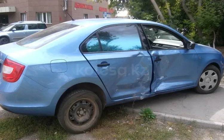 Skoda Rapid 2013 года за 10 000 тг. в Алматы