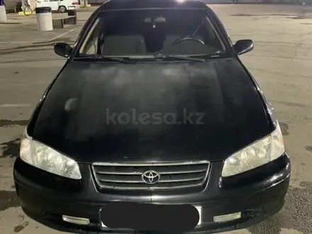 Toyota Camry 2000 года за 2 850 000 тг. в Павлодар