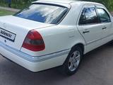 Mercedes-Benz C 200 1995 года за 2 400 000 тг. в Астана – фото 4