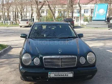Mercedes-Benz E 320 1999 года за 3 200 000 тг. в Шымкент – фото 4