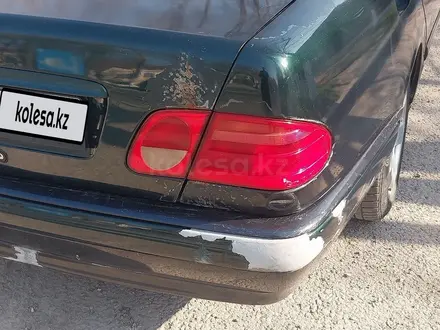 Mercedes-Benz E 320 1999 года за 3 200 000 тг. в Шымкент – фото 8