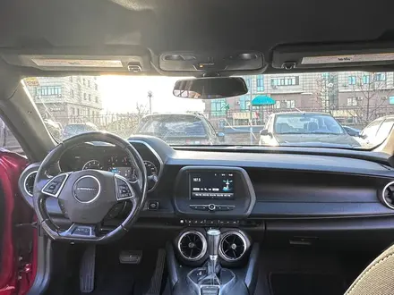 Chevrolet Camaro 2017 года за 15 000 000 тг. в Алматы – фото 25