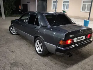 Mercedes-Benz 190