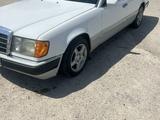 Mercedes-Benz E 230 1990 годаfor1 300 000 тг. в Кордай – фото 5