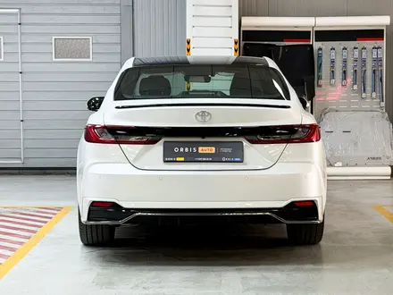 Toyota Camry Luxe 2024 года за 20 490 000 тг. в Алматы – фото 5