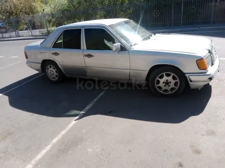 Mercedes-Benz E 230 1992 года за 1 500 000 тг. в Кызылорда – фото 5