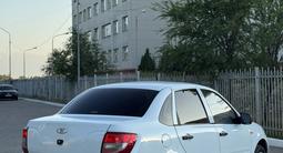 ВАЗ (Lada) Granta 2190 2013 годаүшін1 800 000 тг. в Алматы – фото 2