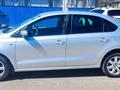 Volkswagen Polo 2015 годаfor5 800 000 тг. в Атырау