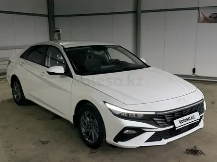 Hyundai Elantra 2025 года за 9 100 000 тг. в Уральск