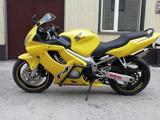 Honda  CBR600F4i 2002 годаүшін2 000 000 тг. в Семей