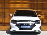 Hyundai Elantra 2019 года за 9 090 000 тг. в Атырау – фото 2