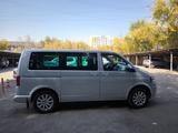 Volkswagen Multivan 2011 года за 13 500 000 тг. в Алматы