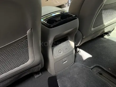 Kia Carnival 2019 года за 13 500 000 тг. в Шымкент – фото 19