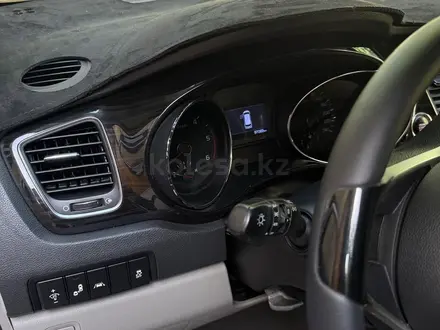 Kia Carnival 2019 года за 13 500 000 тг. в Шымкент – фото 5