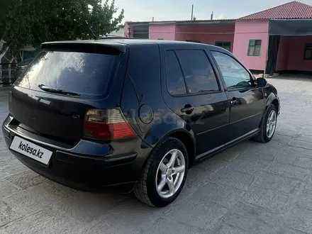 Volkswagen Golf 2000 года за 1 800 000 тг. в Актау – фото 2