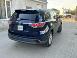Toyota Highlander 2015 года за 13 000 000 тг. в Актобе – фото 5