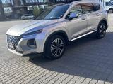 Hyundai Santa Fe 2018 годаүшін8 200 000 тг. в Актобе – фото 4