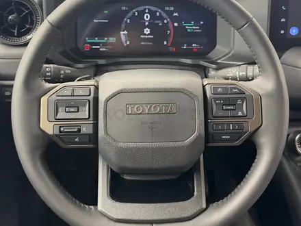 Toyota Land Cruiser Prado 2025 года за 43 500 000 тг. в Алматы – фото 12