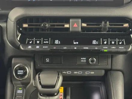 Toyota Land Cruiser Prado 2025 года за 43 500 000 тг. в Алматы – фото 13