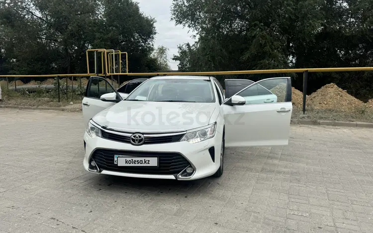 Toyota Camry 2016 года за 12 500 000 тг. в Актобе