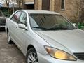 Toyota Camry 2003 года за 3 600 000 тг. в Астана – фото 2