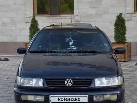 Volkswagen Passat 1995 года за 1 500 000 тг. в Павлодар – фото 16