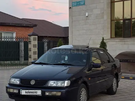 Volkswagen Passat 1995 года за 1 500 000 тг. в Павлодар – фото 17