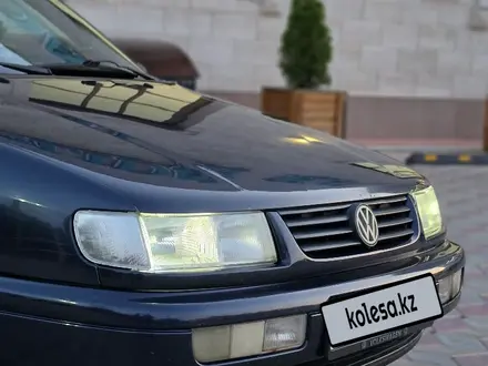 Volkswagen Passat 1995 года за 1 500 000 тг. в Павлодар – фото 3