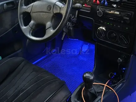 Volkswagen Passat 1995 года за 1 500 000 тг. в Павлодар – фото 9