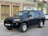 Toyota 4Runner 2022 года за 29 000 000 тг. в Актау